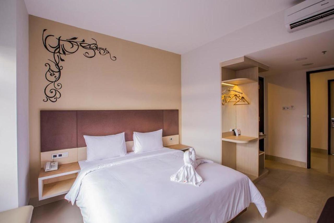 Sparks Odeon Sukabumi, Artotel Curated Luaran gambar