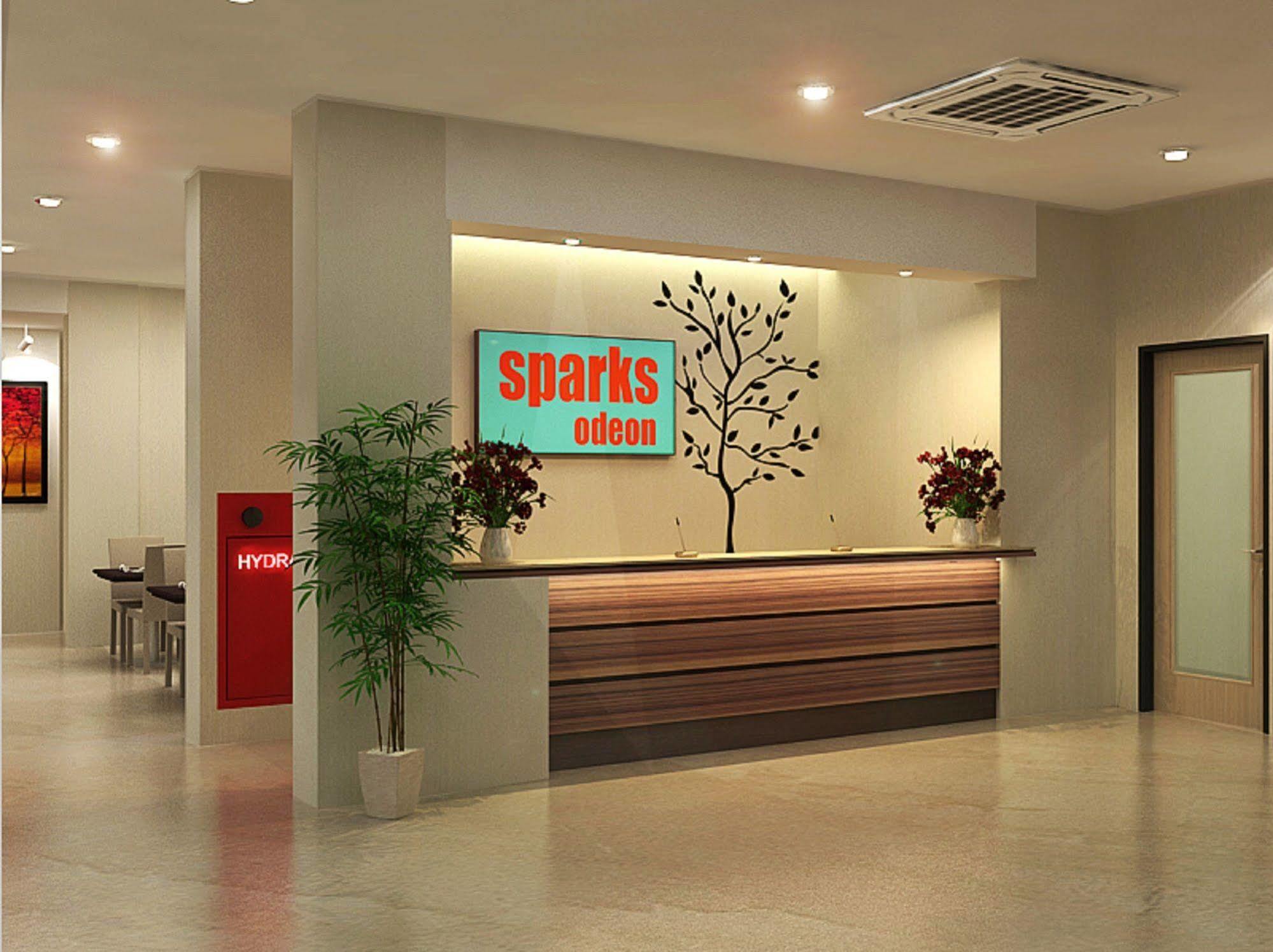 Sparks Odeon Sukabumi, Artotel Curated Luaran gambar